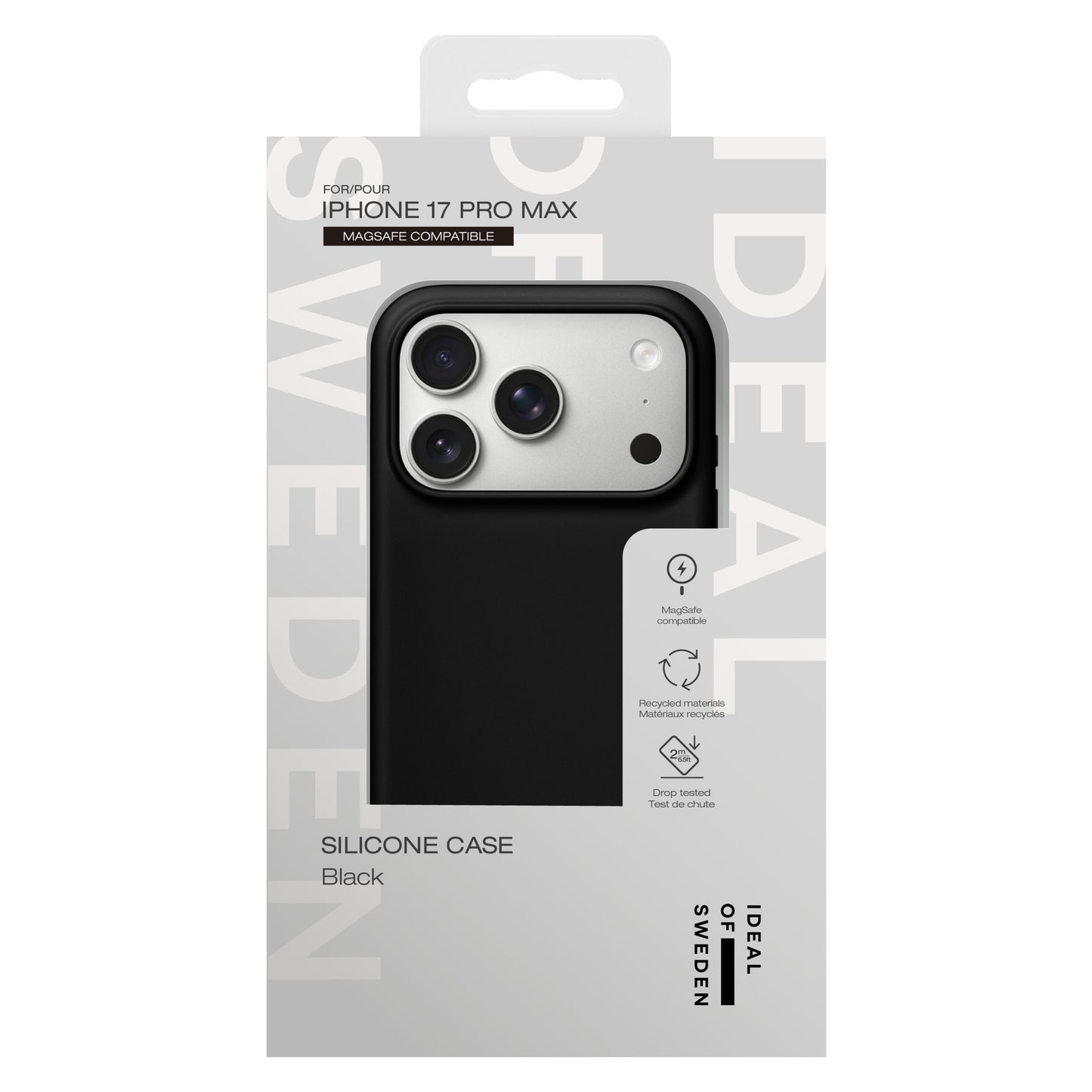 Ideal Of Sweden silikone MagSafe cover til iPhone 17 Pro Max sort, vist i emballage delvist på telefon, MagSafe-kompatibel.