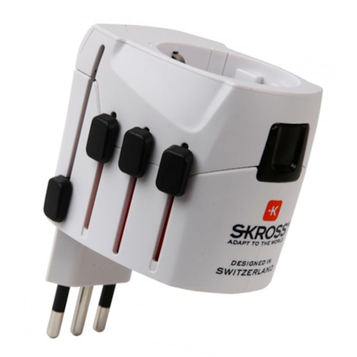 Skross Jordet Universal rejseadapter hvid med flere udtræksstik, sorte knapper og "Designed in Switzerland"-logo.