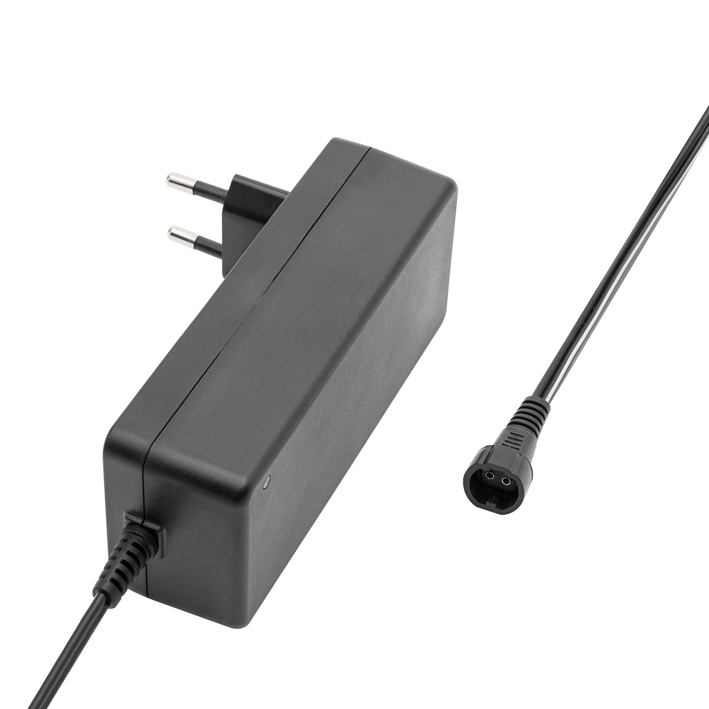 Luxorparts Skiftet strømadapter 12 V DC 60 W sort med to-benet stik og kabel til rundt, to-polet stik.