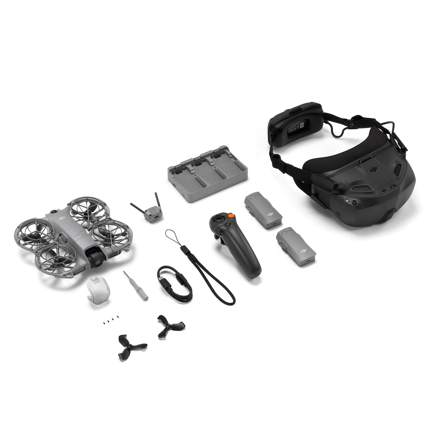 DJI Neo 2 Motion Fly More Combo kompakt 4K drone med controller, to batterier, propel, oplader og FPV-headset.