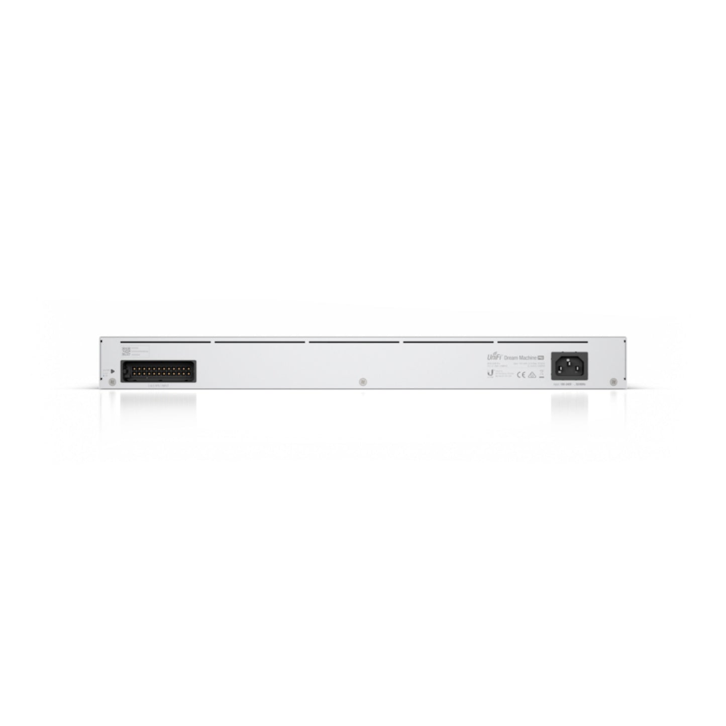 Ubiquiti Unifi Dream Machine Pro Controller og firewall i hvid, bagfra med flere porte, multi-pin stik til venstre, strøm til højre.