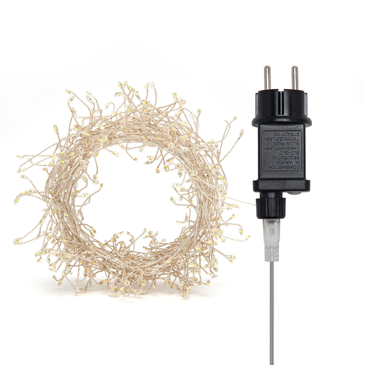 Lyskæde Kluster 460 LED 5m sølv, tynde sølvtråde med små gule LED-lys, strømforsyning og EU-stik.