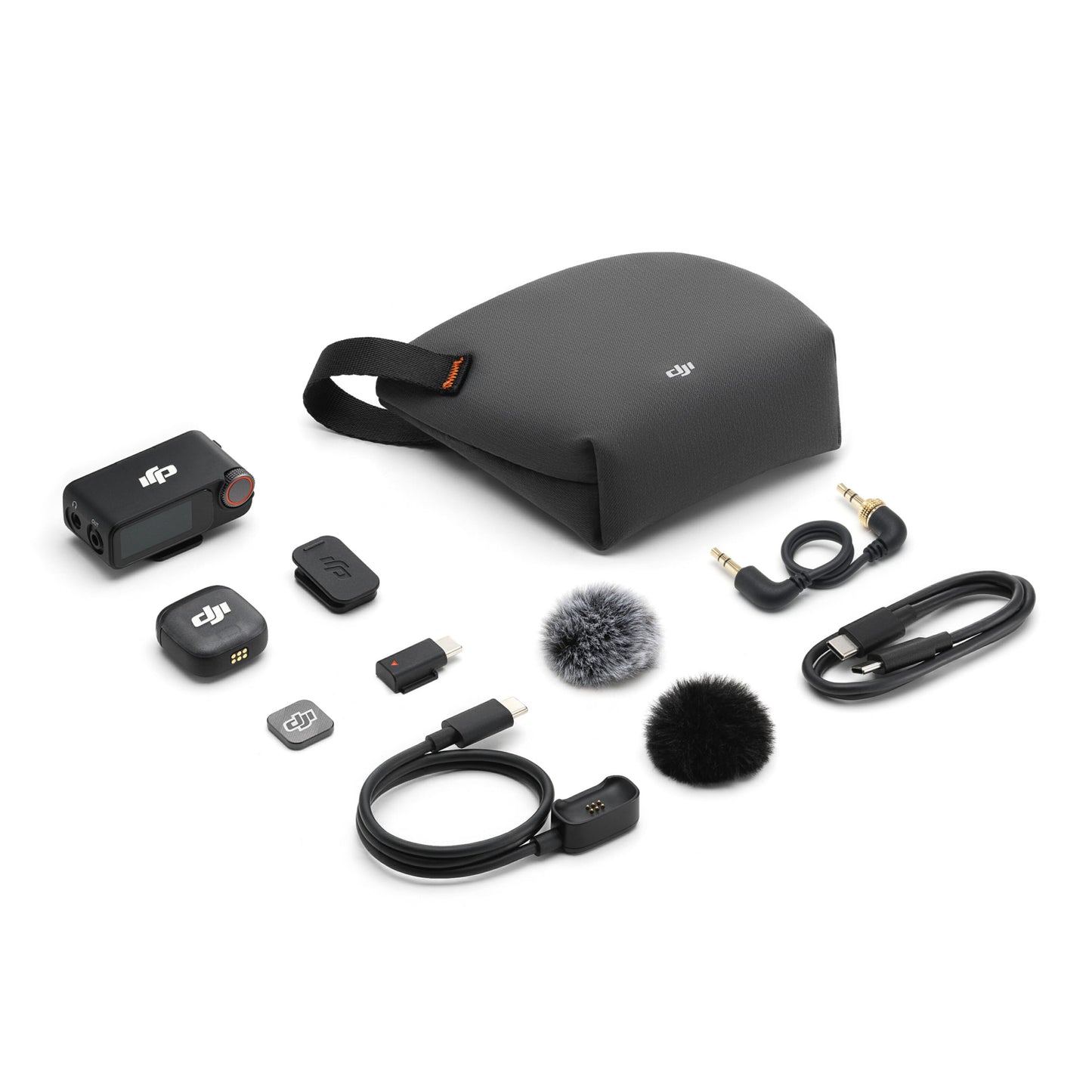 DJI Mic 3 trådløst mikrofonsystem, 1 sender, 1 modtager, omnidirektionel mikrofon, vindskærm, adaptere, USB-kabel.