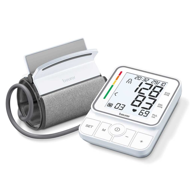 Beurer BM 51 easyClip blodtryksmåler med easyClip-manchet, display med systole, diastole, puls og Beurer-logo.