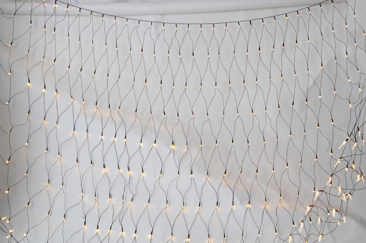 Dacore gardinkæde suppleringssæt, 230V, 100 LED, 110x100 cm på sorte ledninger.