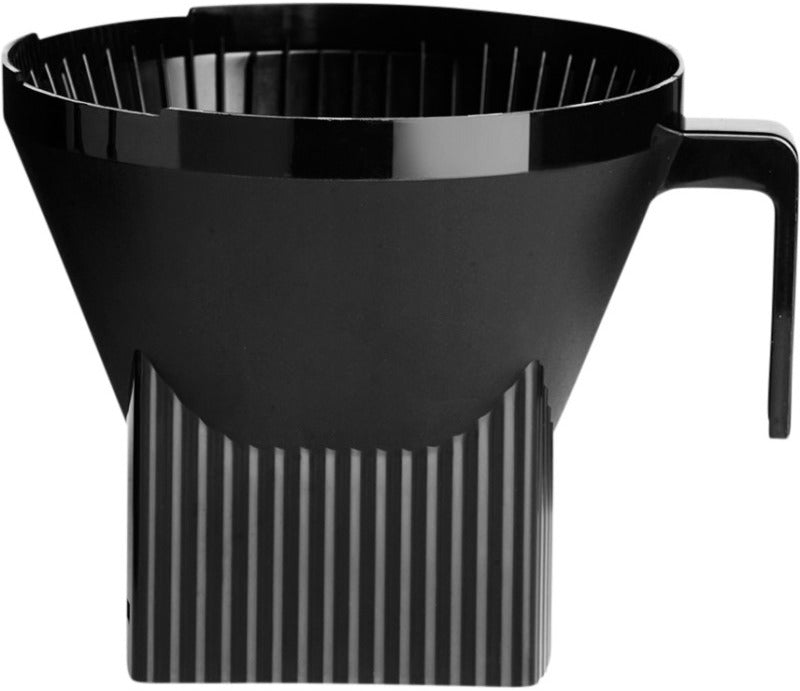 Sorter kegleformet kaffefilterholder med lodrette riller ved bund og sidehåndtag, til manuel brygning.
