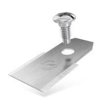 Grimsholm Kniv til Automower robotplæneklipper, rektangulær klinge med hul og metalskrue, nye og rene.