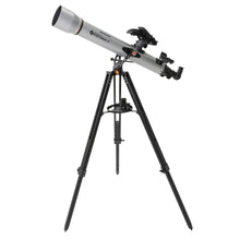 Celestron Starsense Explorer LT80AZ 80 mm sølv-sort refraktorteleskop på trefod med justeringsknapper og tilbehørsbakke.