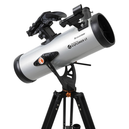 Celestron Starsense Explorer LT114AZ teleskop 114 mm 269x sølv/sort på sort trefod.