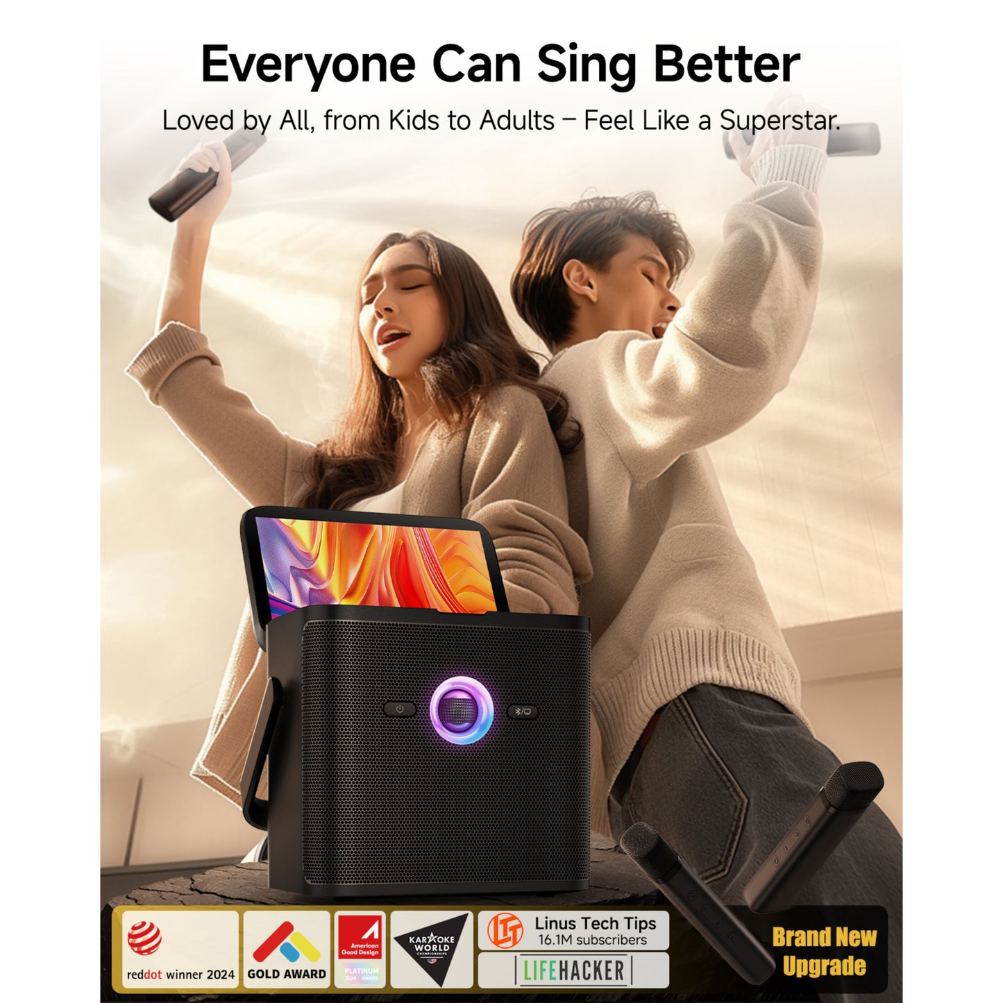 Ikarao Shell S3 bærbar karaoke maskine med 7" HD-skærm, trådløse mikrofoner, lysring, award badges, "Everyone Can Sing Better"-tekst.
