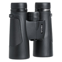 Focus Sport Optics Bright kikkert 8x42 med struktureret greb, »FOCUS«- og »BRIGHT«-logo, synligt fokushjul og øjestykke.