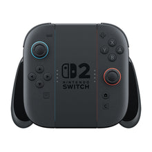 Nintendo Switch 2 Joy-Con kontroller, mørkegrå, monteret på Joy Con 2 Opladningsgreb med Switch 2-logo i midten.