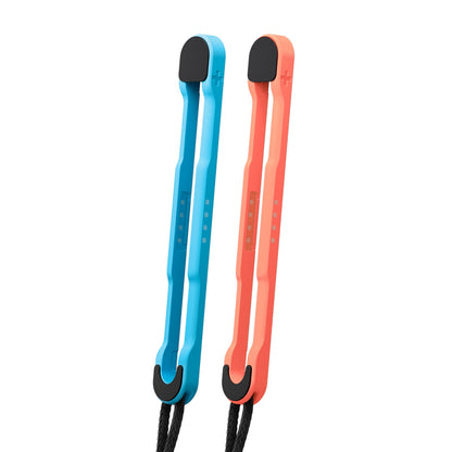 Nintendo Joy-Con 2 Strop Par, blå og orange, magnetiske kabelholdere formet som Joy-Con med ledninger i bunden.