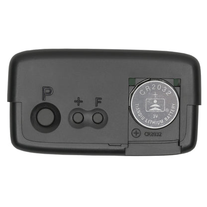 Park Micro 2 automatisk P-skive sort digital med P, + og F knapper, delvist isat CR2032 batteri i højre rum.
