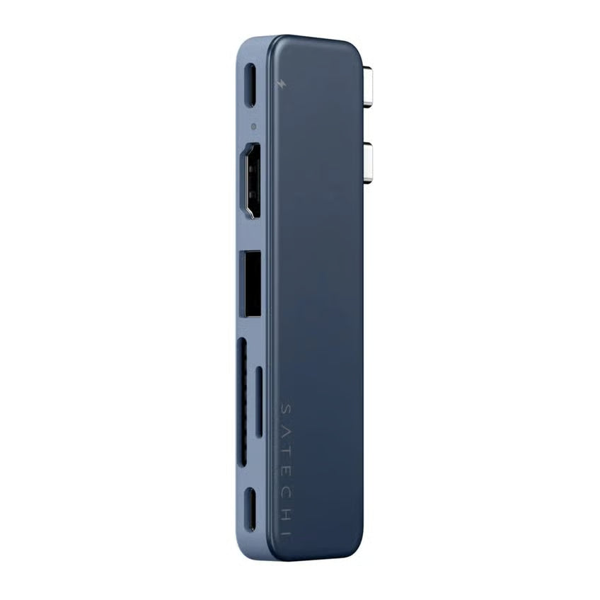 Satechi USB-C Snap Hub Neo Indigo med seks porte: HDMI, USB-A, SD og microSD, står oprejst.