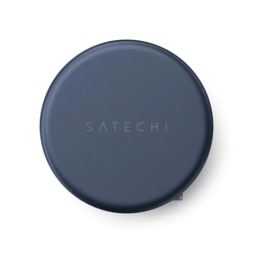 SATECHI OnTheGo 5-i-1 Neo, rund, indigo, set ovenfra med SATECHI-logoet centreret på toppen.