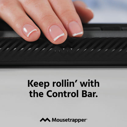 Mousetrapper Delta Extended ergonomisk mus sort med tekstureret kontrolbjælke, Mousetrapper logo og slogan synligt.