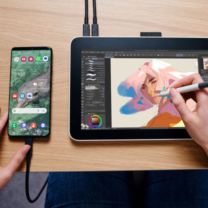 Wacom 12-tommers bærbar computer til digital kunst, tilsluttet smartphone med naturbaggrund og appikoner på hjemskærm.