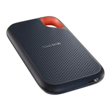 SanDisk Extreme Portable SSD 2TB, sort, tekstureret overflade, afrundede hjørner, orange loop, USB-C port.