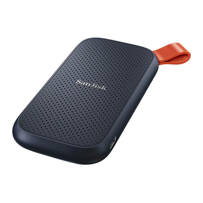 Sandisk bærbar SSD-harddisk 2TB, sort med struktureret overflade og orange strop.