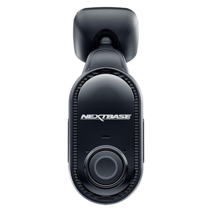 Nextbase Piqo 2K dashcam sort, frontvisning med linse, logo og topmontering.