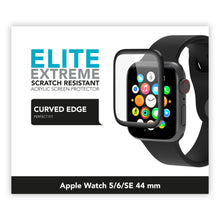 Extreme Curved skærmbeskyttelse til Apple Watch Series 5/6/SE 44mm monteret på sort ur med sort rem.