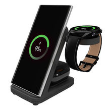 Fixed Powerstation 3-i-1 opladningsstation lader trådløst smartphone med 95 strøm og Samsung Watch på dedikeret plads.