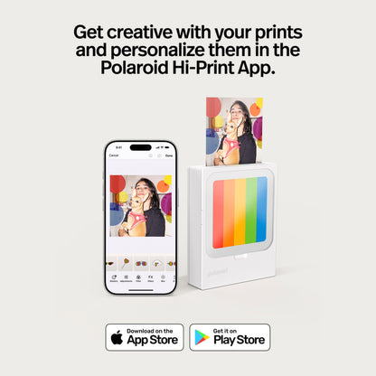 Polaroid Hi-Print 3×3 bærbar fotoskriver med 60 ark ved siden af smartphone, App Store og Play Store ikoner vises.