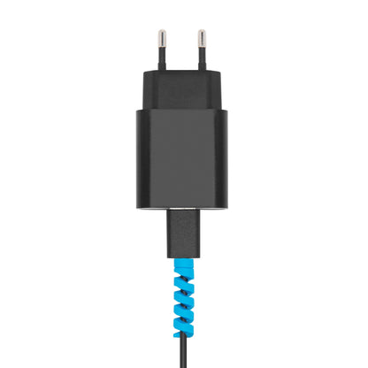 Sort vægoplader med to runde ben tilsluttet kabel med blå spiral kabelbeskyttere, 10-pak.