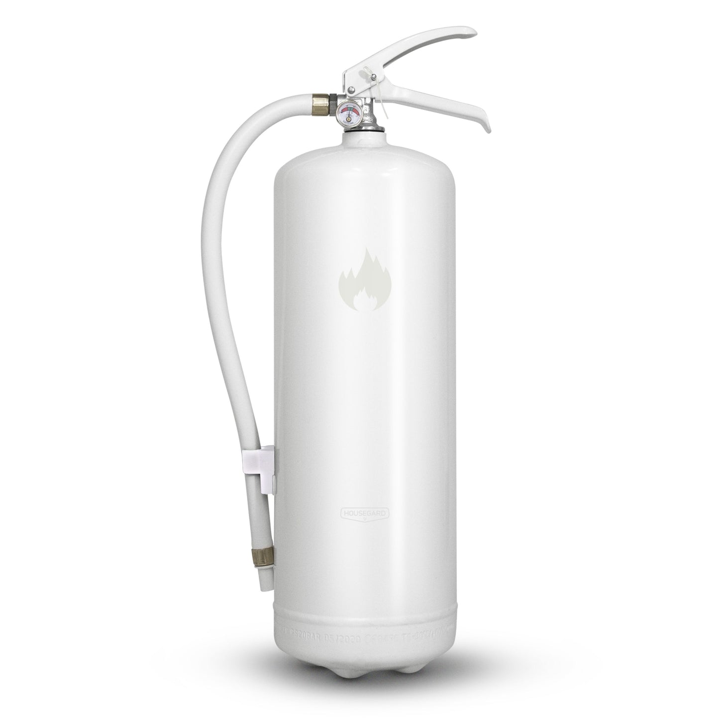 Housegard brandslukker Design Edition, pulver 6 kg, hvid med flamme-symbol på fronten og slange, står oprejst.