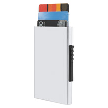 Rubicson kortholder med RFID-beskyttelse sølv, aluminium, sort sidegreb, tre synlige kort.