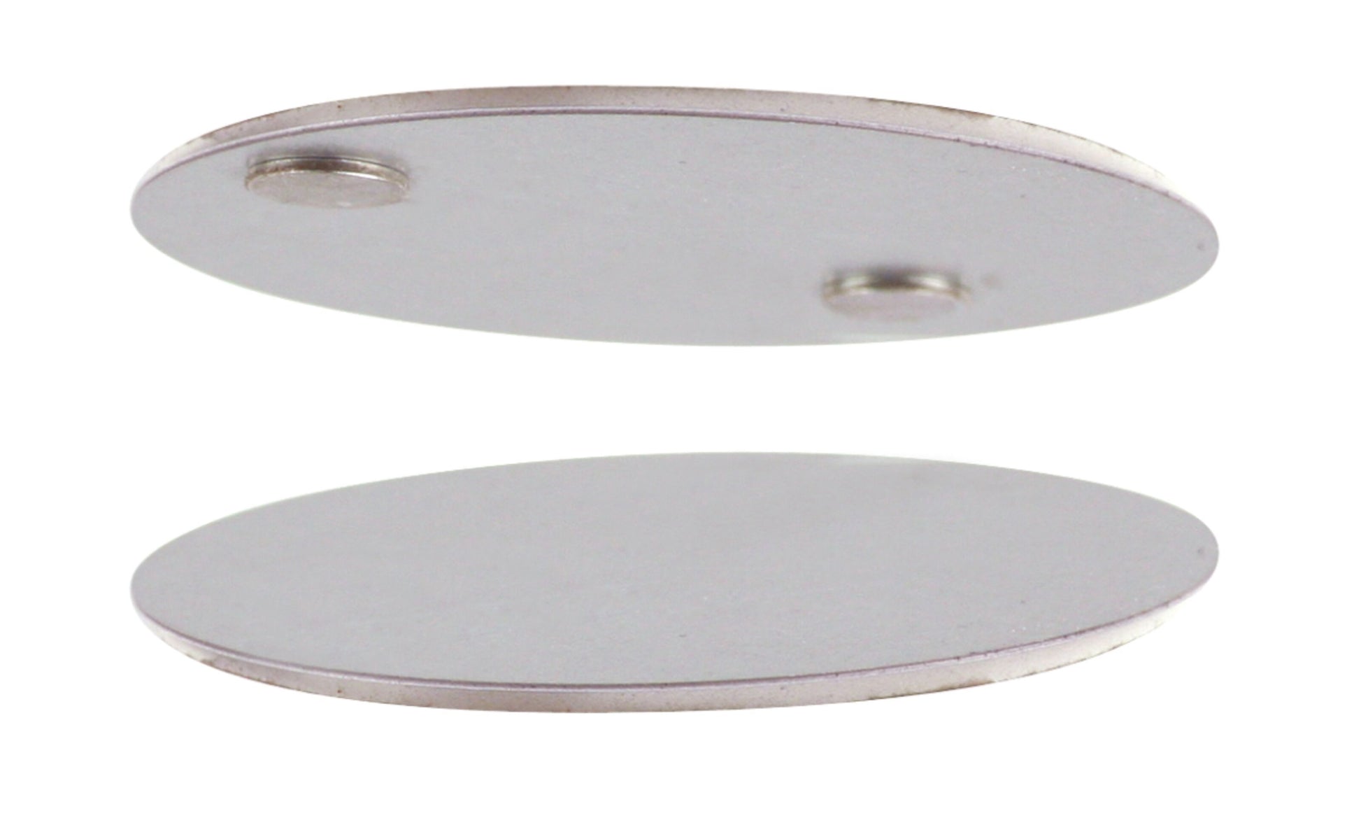 Luxorparts magnetisk monteringsskive, rund, sølvfarvet, tynd, lille ophøjet kant nær yderkant.