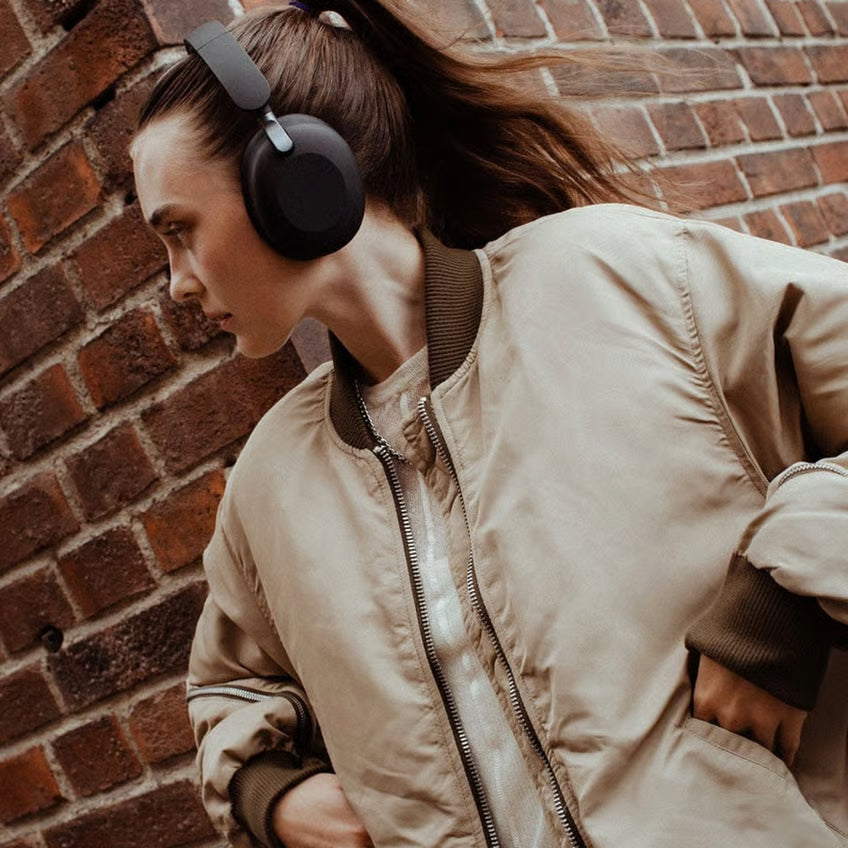 Sudio K2 Pro trådløse over-ear-høretelefoner med ANC, Sort