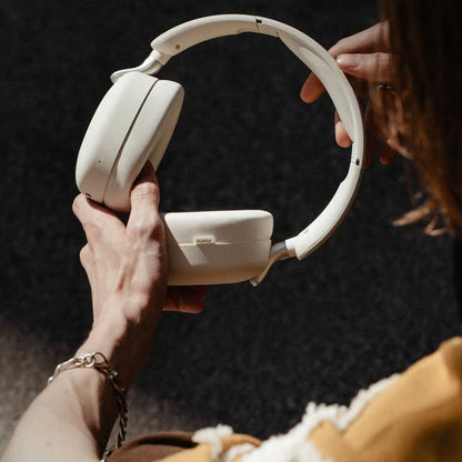 Sudio K2 Pro trådløse over-ear-høretelefoner med ANC, Hvid