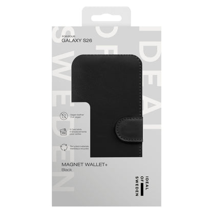 Ideal Of Sweden Magnet Wallet+ pungcover til Galaxy S26 Sort med spænde, 6 kortlommer, ikoner til vegansk læder og genanvendelig.