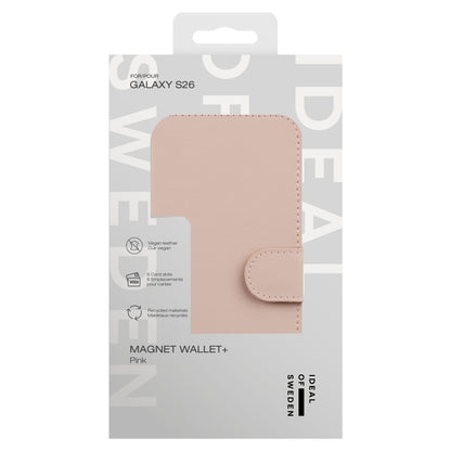 IDEAL OF SWEDEN Magnet Wallet+ pink pungcover til Galaxy S26 i emballage med vegansk læder, kortlommer, genbrugsmaterialer.