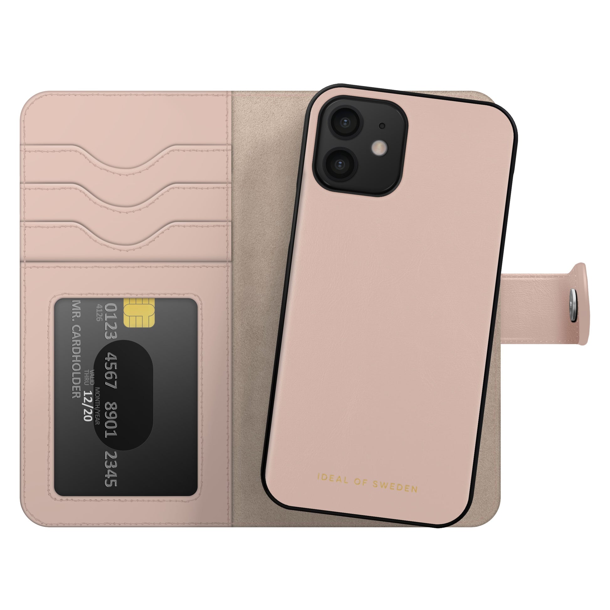 IDEAL OF SWEDEN Magnet Wallet+ pungcover til iPhone 12/12 Pro pink med kortholdere og guldlogo, åben med telefon og kreditkort.