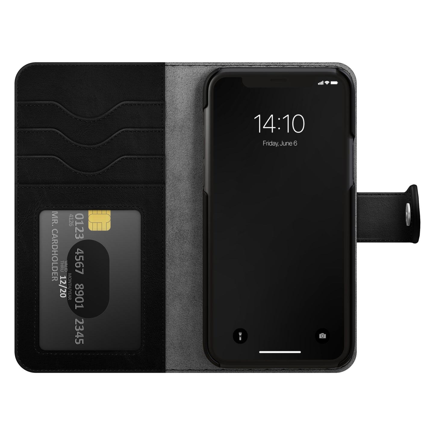 IPhone 12 i Magnet Wallet+ sort folio cover fra IDEAL OF SWEDEN med åbne kortholdere og dummykort MR. CARDHOLDER, klokken 14:10.