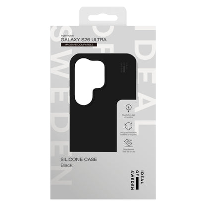 IDEAL OF SWEDEN Silicone MagSafe Cover Galaxy S26 Ultra sort, præcis kameracutout, MagSafe-kompatibel, hvid æske med gråt logo.