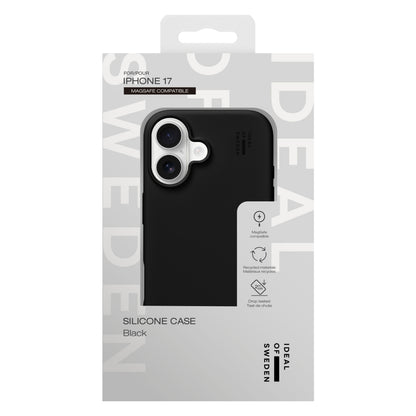 IDEAL OF SWEDEN Silikone MagSafe Cover iPhone 17 sort, delvist synlig i æske med info om skærm/kamerabeskyttelse, genbrug, stødbeskyttelse.