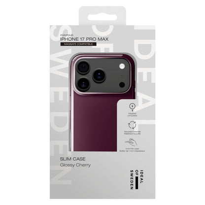 IDEAL OF SWEDEN Slim MagSafe Cover Glossy Cherry til iPhone 17 Pro Max i original emballage med logo og produktinfo.