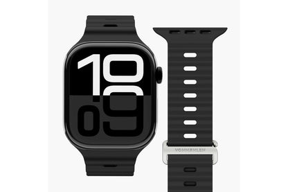 Vonmählen Wave Band 2 urrem til Apple Watch i sort, genanvendt silikone, sølvspænde, digital skærm viser 10:09, vandtæt.