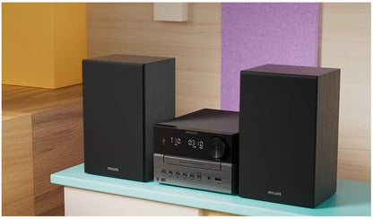 Philips Mikromusiksystem TAM3505 sort med to slags højttalere, digitalt display, knapper, diskplads og DAB+/FM-radio.