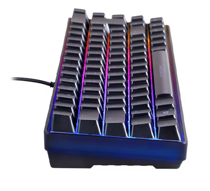 Deltaco RGB Gaming Keyboard 60 nordisk layout, sort, sorte taster, RGB-belysning, kabeltilslutning i venstre side.