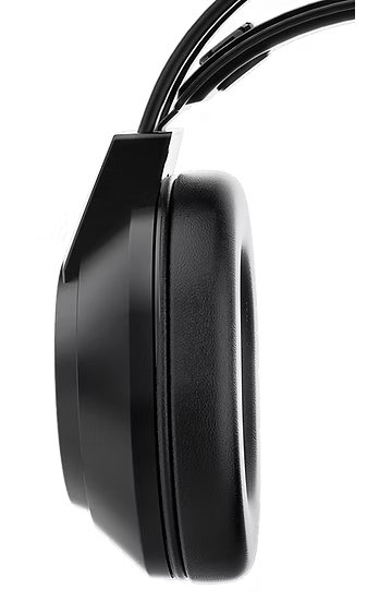 Deltaco RGB Stereo Gaming Headset Sort fra siden med polstret ørepude og del af hovedbøjlen.