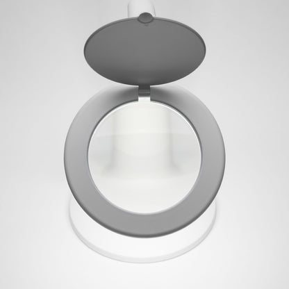 Ledsavers Arbejdsbelysning med forstørrelse LED 410 lm, gråt låg åbent, belyst lup fra ovn.