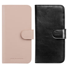 Magnet Pung+ cover til iPhone 15 i lyserød og sort med trykknap-lukning og præget logo.