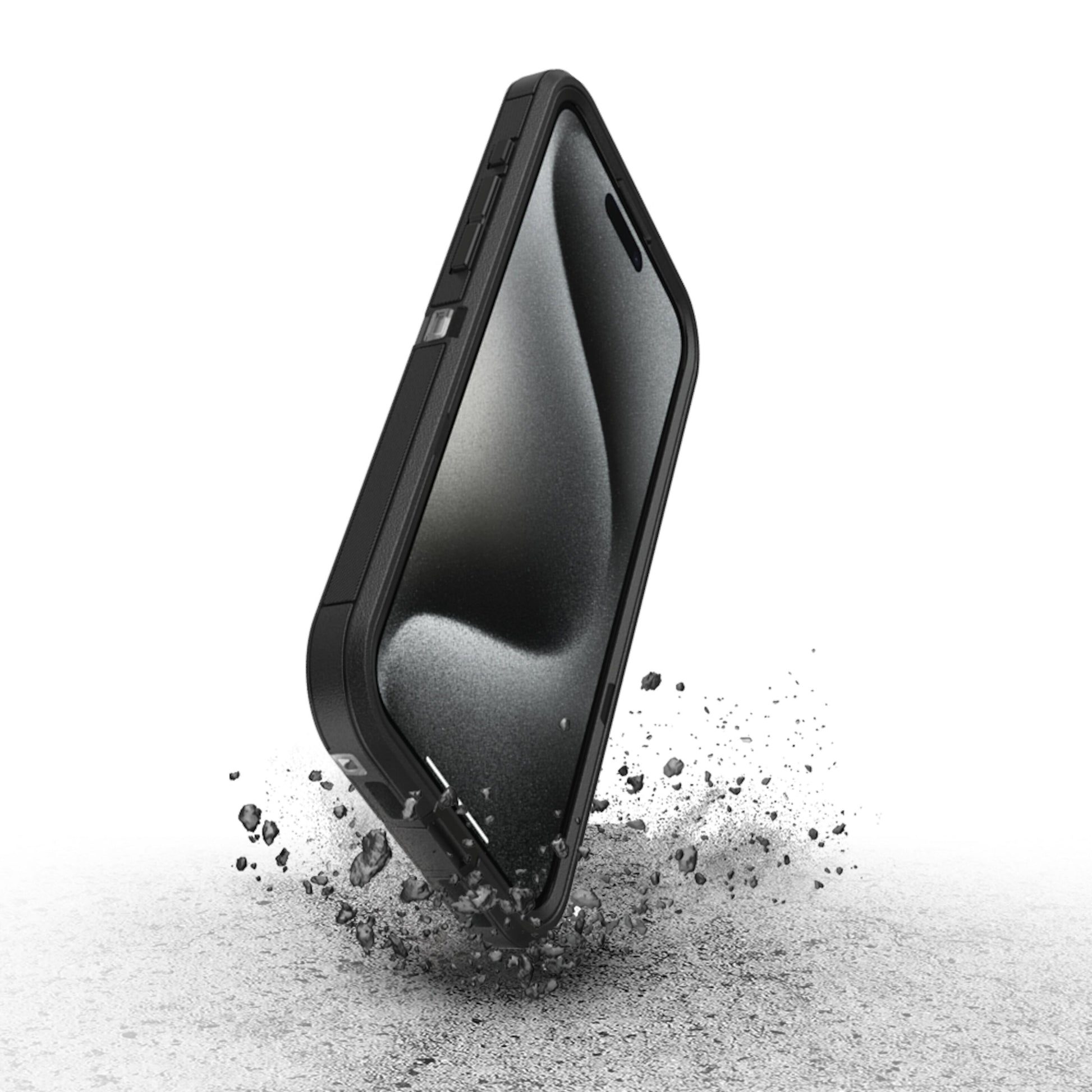 Otterbox Defender XT Dark Side cover til iPhone 15 Pro Max stødabsorberende design ses ved hjørnefald med støv og snavs.