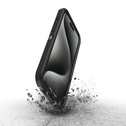 Otterbox Defender XT Dark Side cover til iPhone 15 Pro Max stødabsorberende design ses ved hjørnefald med støv og snavs.