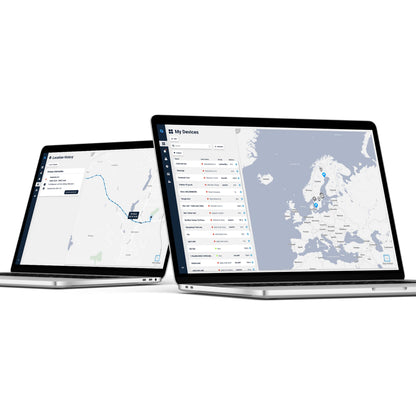 Swetrack Maxi+ Tracker vist på to laptops med kort over Europa, live sporing og rutehistorik på interfacet.